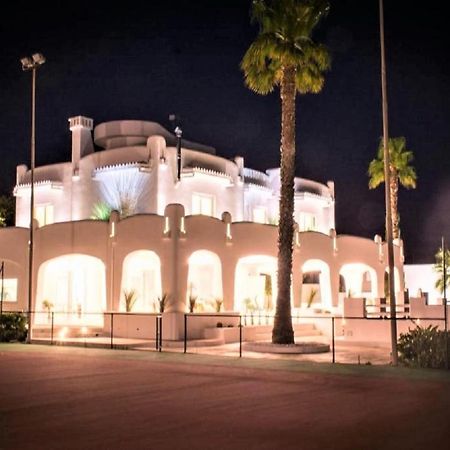 B&B Valentino Luxury Rooms By Salentolimit Porto Cesareo Exteriör bild